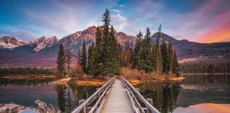 14 Best Hikes in Jasper National Park - Alberta Canada