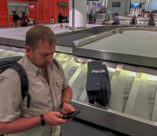 Airport Luggage Tag Scam: Protect Checked Bags in 2026 Airport Luggage Tag Scam: Protect Checked Bags in 2026